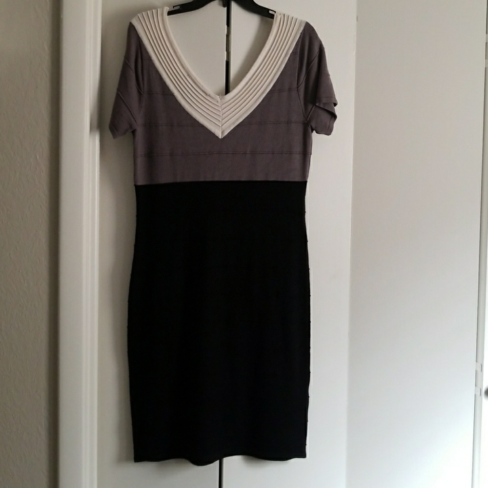 Dress - Picture 2 of 2